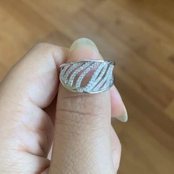 925 Sterling Silver. 20%of when you buy 2 - Picture 3 of 4